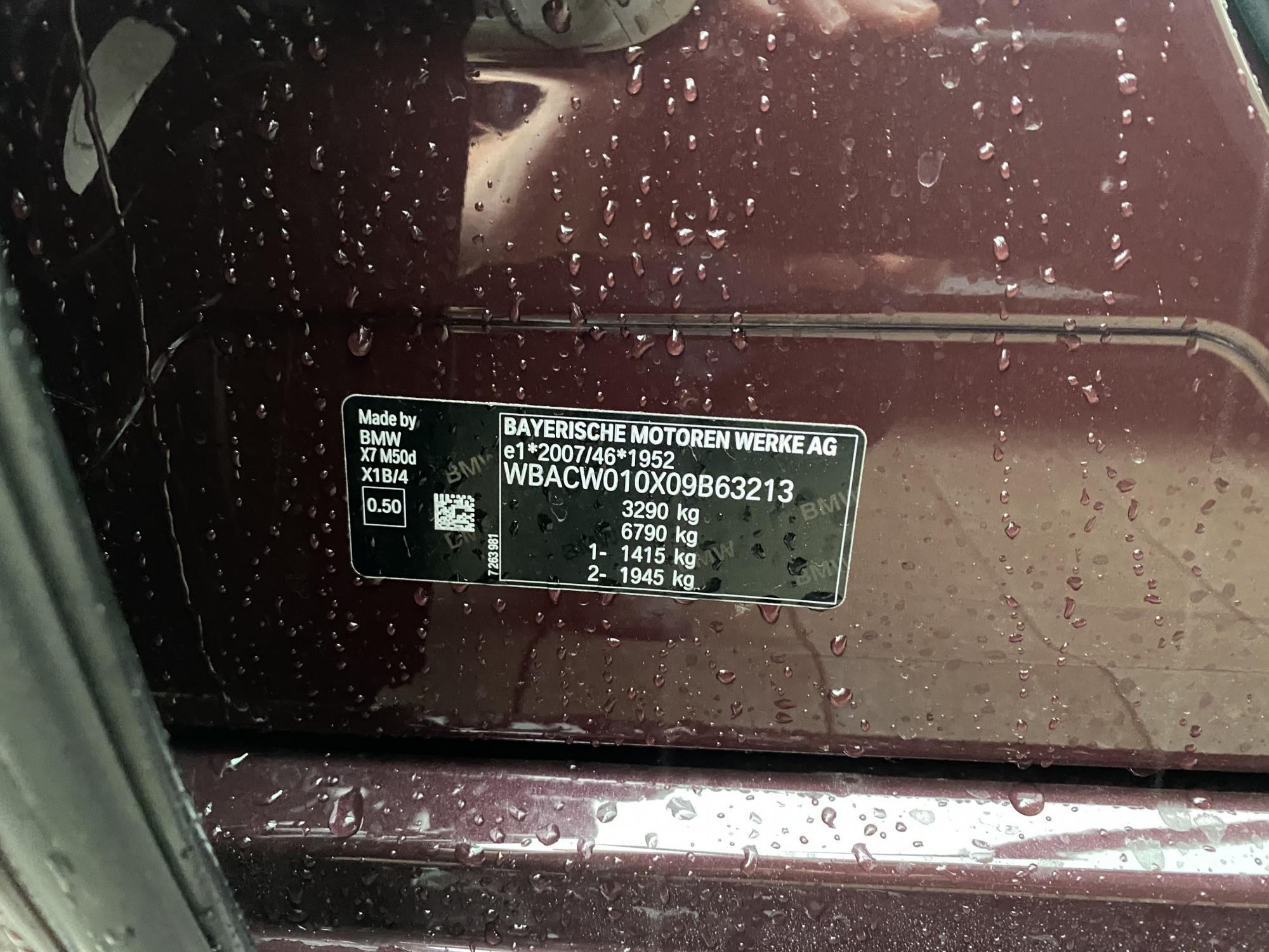 BMW color code sticker on the body – identify your vehicle’s paint.