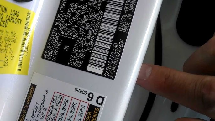 Lexus factory paint code label – check your car’s original color.