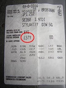 SEAT paint code label on the vehicle – find your exact color match.